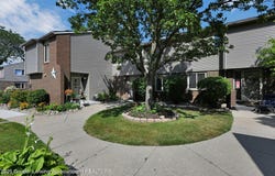929 Grenoble Drive, Lansing, MI 48917