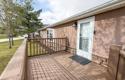 302 6th St, Surrey, ND 58785