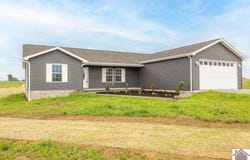 501 Twin Hills Rd, Mayfield, KY 42066