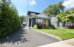 26 Oneil St, Bergenfield Boro, NJ 07621-3016