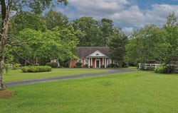 8142 SULPHUR SPRINGS, Pine Bluff, AR 71603