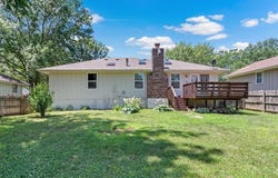 2816 SE 6th Street, Blue Springs, MO 64014