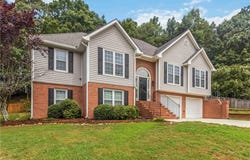 556 Wine Cluster Court, Grayson, GA 30017