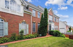 43641 HARTSHIRE TERRACE, LEESBURG, VA 20176