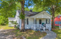 114/116 Carey, Elberton, GA 30635