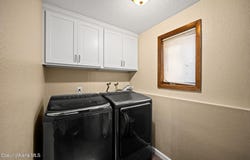 5421 W Fairway Ln, Rathdrum, ID 83858