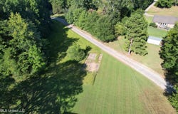 Donley Road Road, Grenada, MS 38901