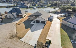 502 S Bay Court, Runaway Bay, TX 76426
