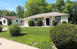 1024 E Gudgell Avenue, Independence, MO 64055