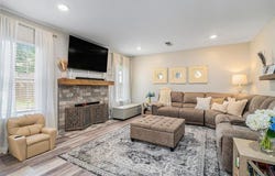 1040 Crabapple Lake Circle, Roswell, GA 30076