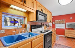 2684 LAKEVIEW Circle, Alford, FL 32420