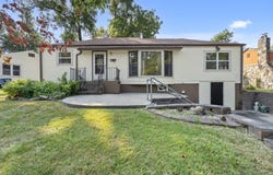707 S 3rd Street, Branson, MO 65616