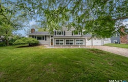 26 Indian Drive, Clinton, CT 06413