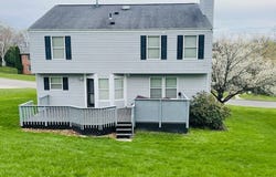 304 N Battery Dr, South Fayette, PA 15057