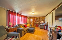 1425 N VAUGHN Avenue, West Peoria, IL 61604