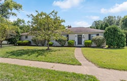 1544 Amherst Road, Massillon, OH 44646