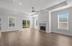 4447  W Huron  LOOP, Fayetteville, AR 72704