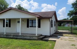366 S Greensburg Street, Hodgenville, KY 42748