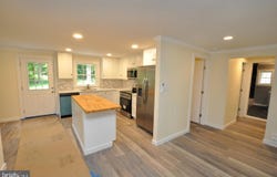 5 ROBERTS, EASTAMPTON, NJ 08060