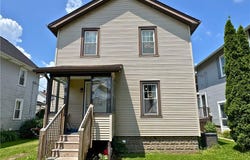 414 Memorial Ave, Grove City Boro, PA 16127