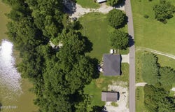 3013 Centerview Rough River Ln, Hudson, KY 40145