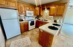 1727 Pinewood Drive, Worthington, MN 56187