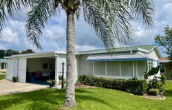 915  Trevino Dr, Lady Lake, FL 32159