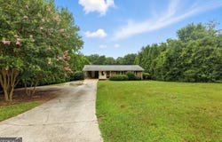 64 Forrest, Lavonia, GA 30553