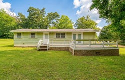305 Moore, Big Sandy, TX 75755