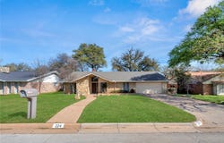 224 Plainview Drive, Hurst, TX 76054