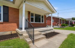 6716 Triangle Dr, Louisville, KY 40214