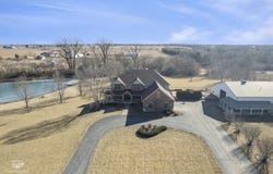 25240 S Schoolhouse Road, Manhattan, IL 60442