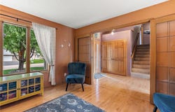 7807 21st Street N, Oakdale, MN 55128