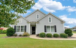 1142 MOUNTAIN LAUREL CIRCLE, MOODY, AL 35004