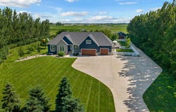 2405 NW 16th Avenue, Aberdeen, SD 57401