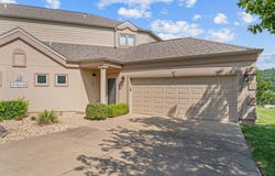 125 Villa Drive, Hollister, MO 65672