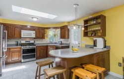 17 Leahy Road, Keene, NH 03431