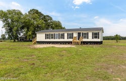3800 Cabin Museum Road, Turkey, NC 28393