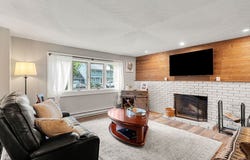 58 Beach St, Millbury, MA 01527