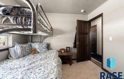 350 N Everest Ave, Tea, SD 57064