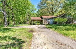 10320 MACON Rd, Unincorporated, TN 38016
