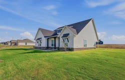 139 Big Sky Road, Decatur, TX 76234