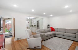 425 Madison, Grosse Pointe Farms, MI 48236