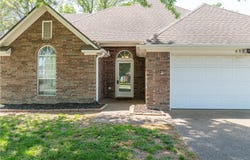 633 Meadowbrook  DR, Alma, AR 72921