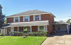 2577 HOLIDAY Drive, New Orleans, LA 70131