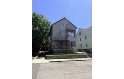 48 Tuttle St, Fall River, MA 02724