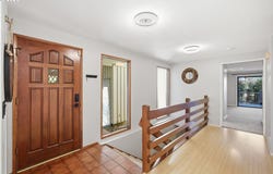 784 BROOKSIDE Dr, Eugene, OR 97405