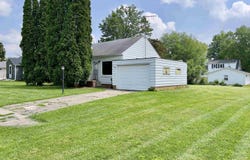 333 W North St, Manly, IA 50456