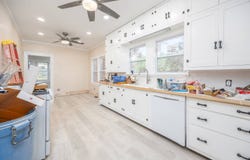 305 W Cherokee St, Sedan, KS 67361