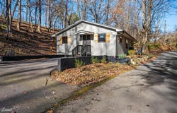 519 McMahan Road, Pigeon Forge, TN 37863